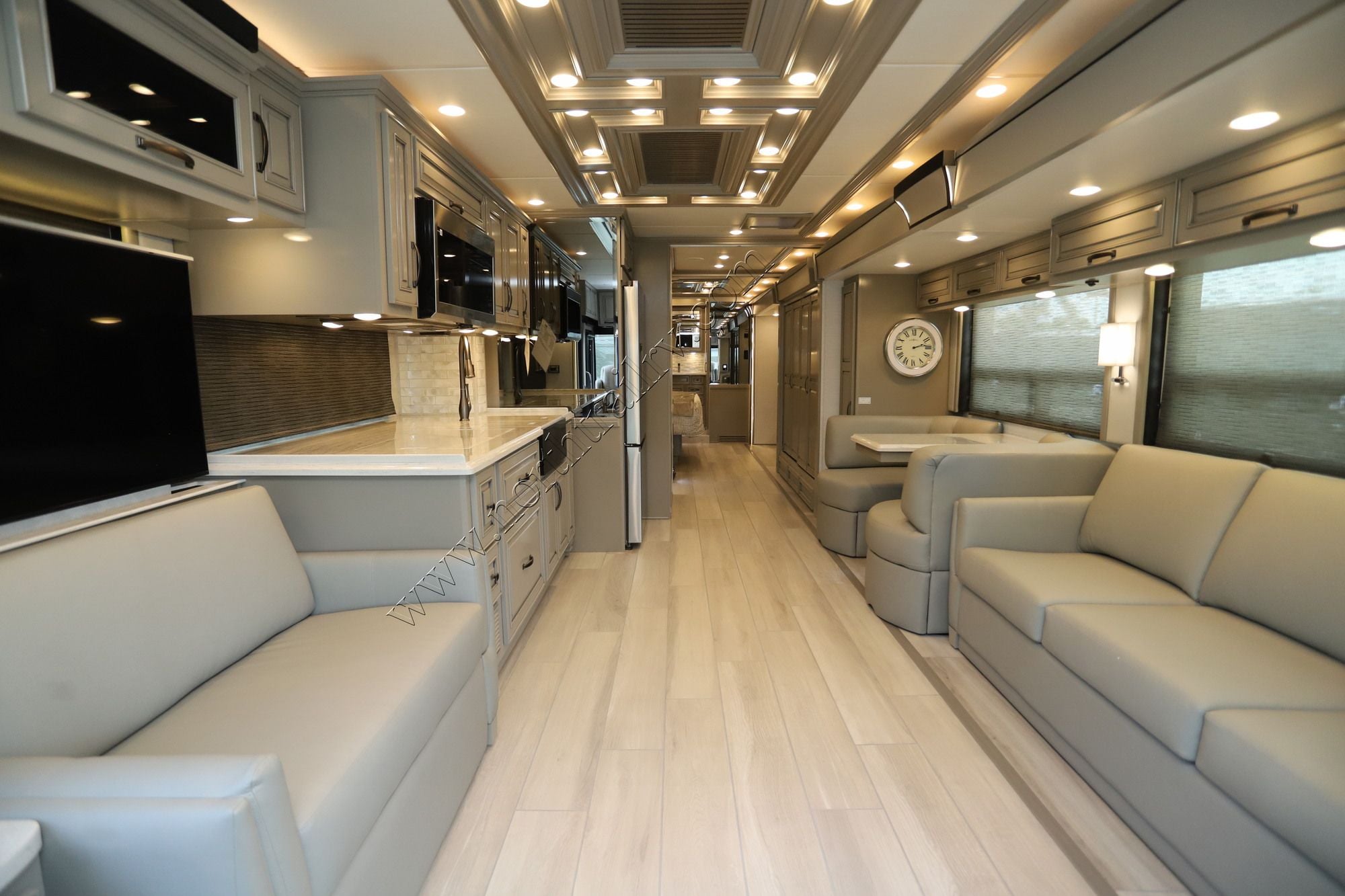New 2027 Newmar Dutch Star 4340 Class A  For Sale