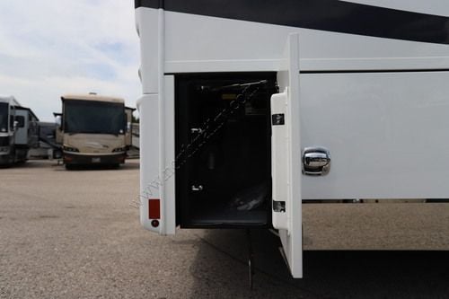 2027 Renegade Rv Xl X45DBM