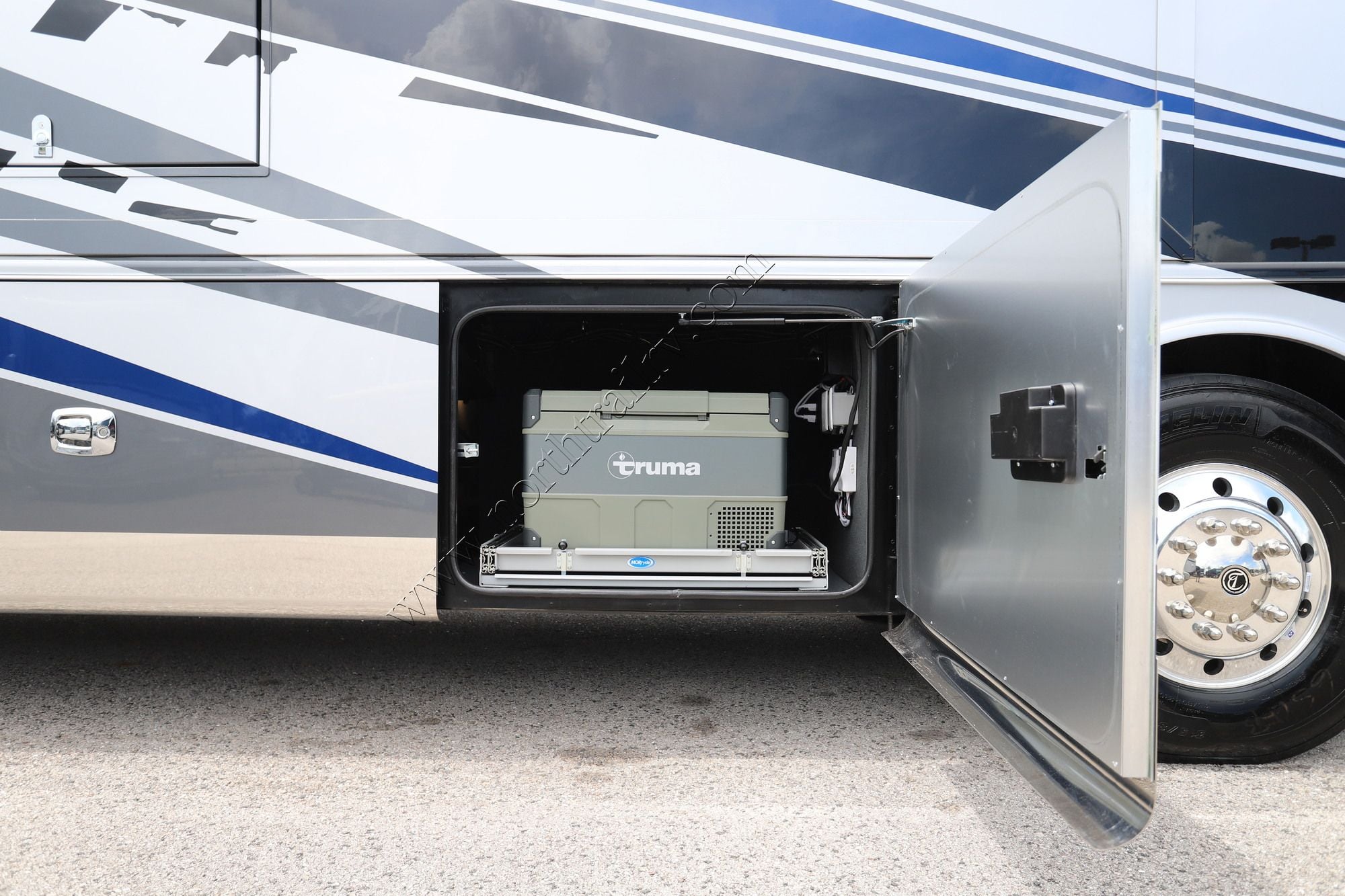 New 2027 Tiffin Motor Homes Allegro Bus 45OPP Class A  For Sale