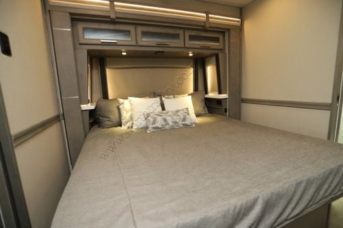 2027 Renegade Rv Classic 45CMR Super C
