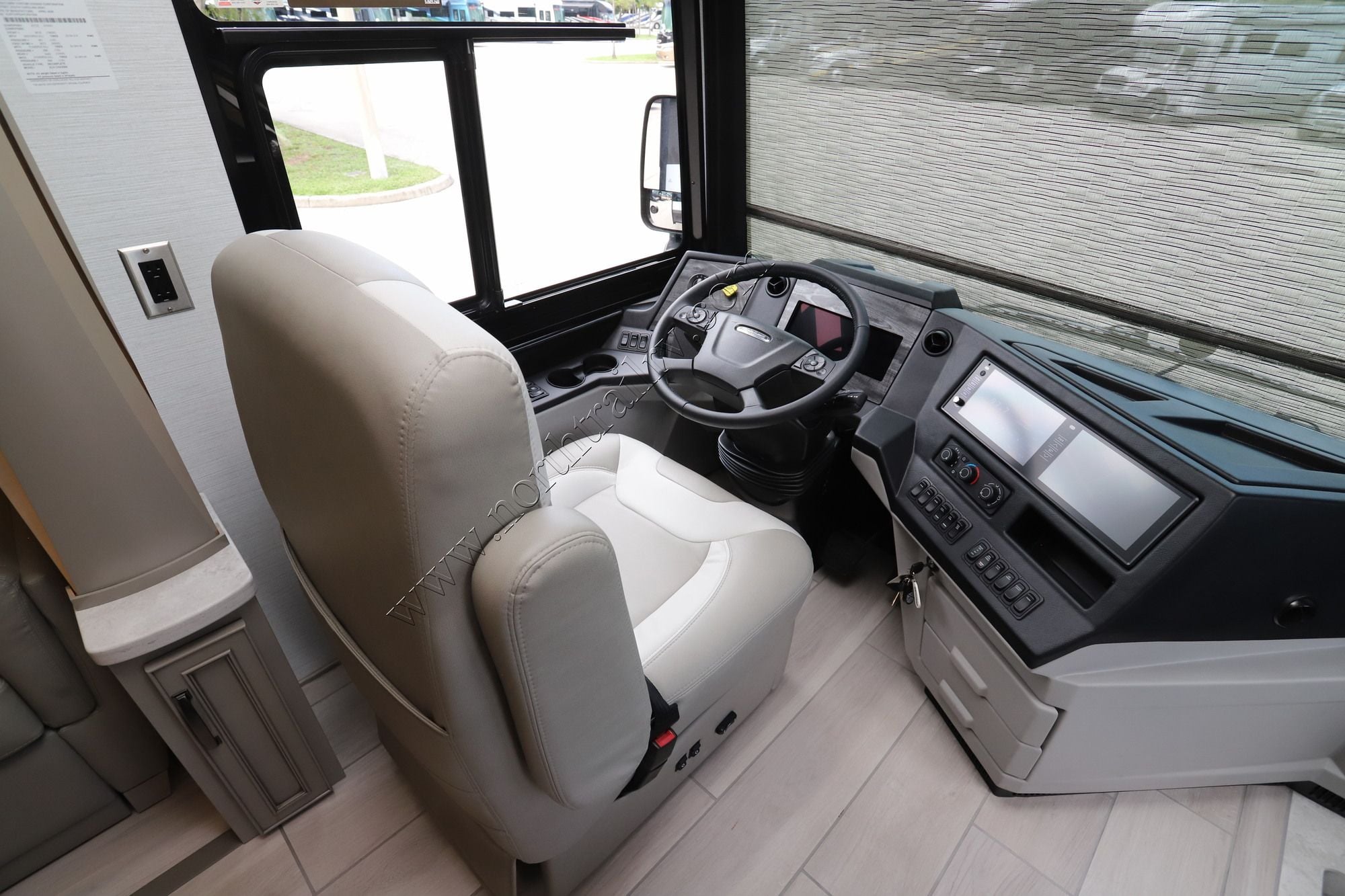 New 2027 Newmar Dutch Star 4340 Class A  For Sale