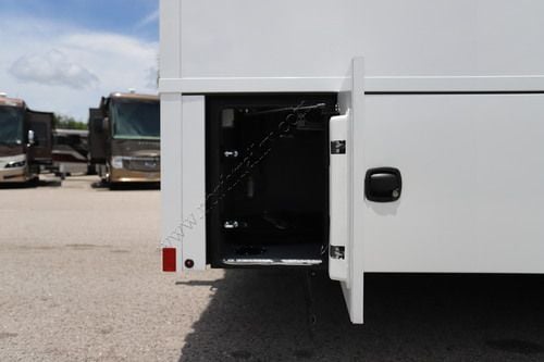 2027 Renegade Rv Classic 45CMR Super C