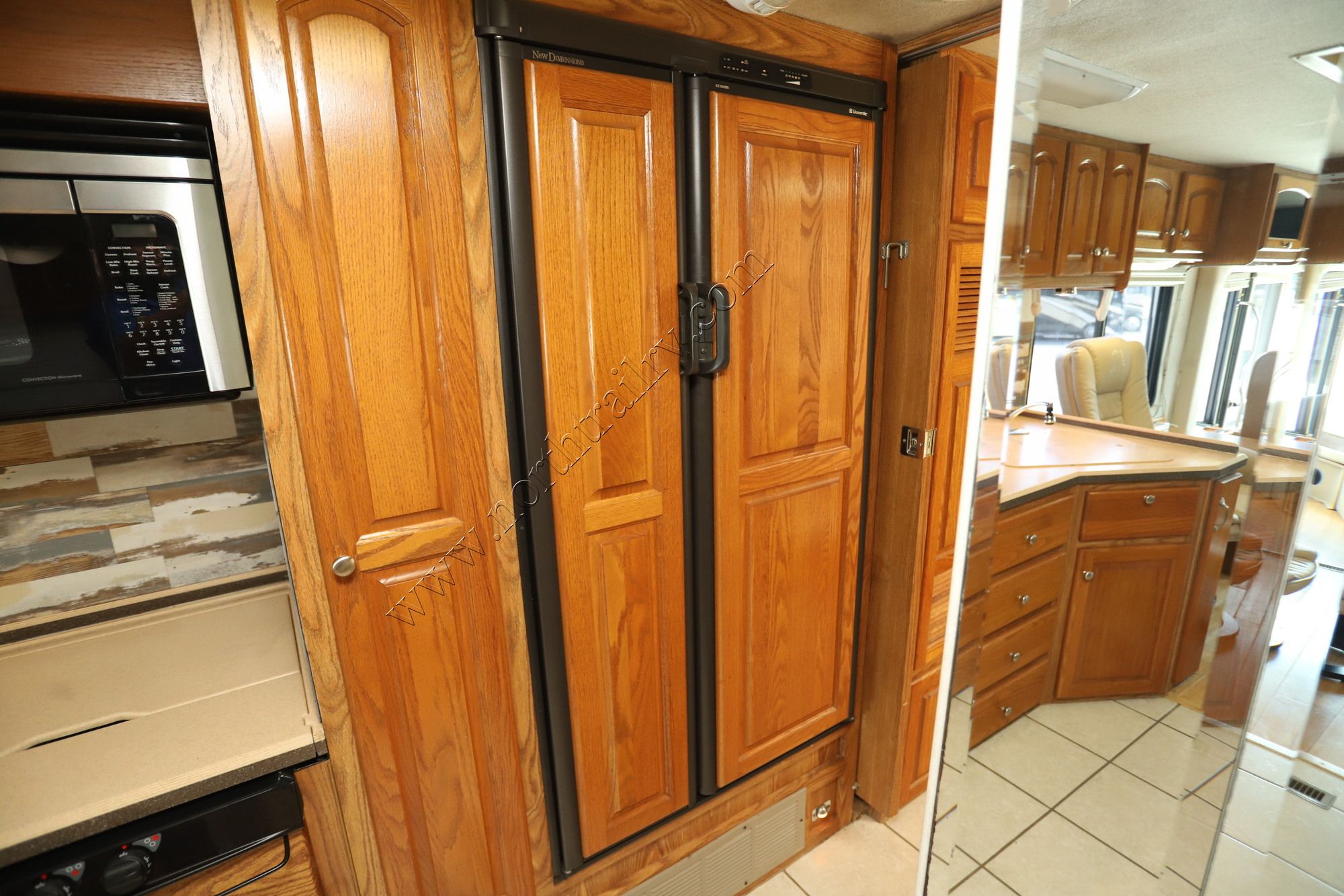 Used 2003 Damon Escaper 3979 Class A  For Sale