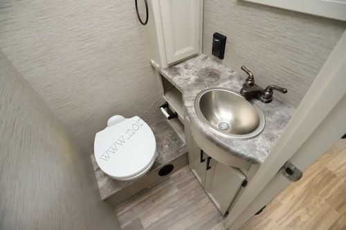 2022 Thor Ace 30.3