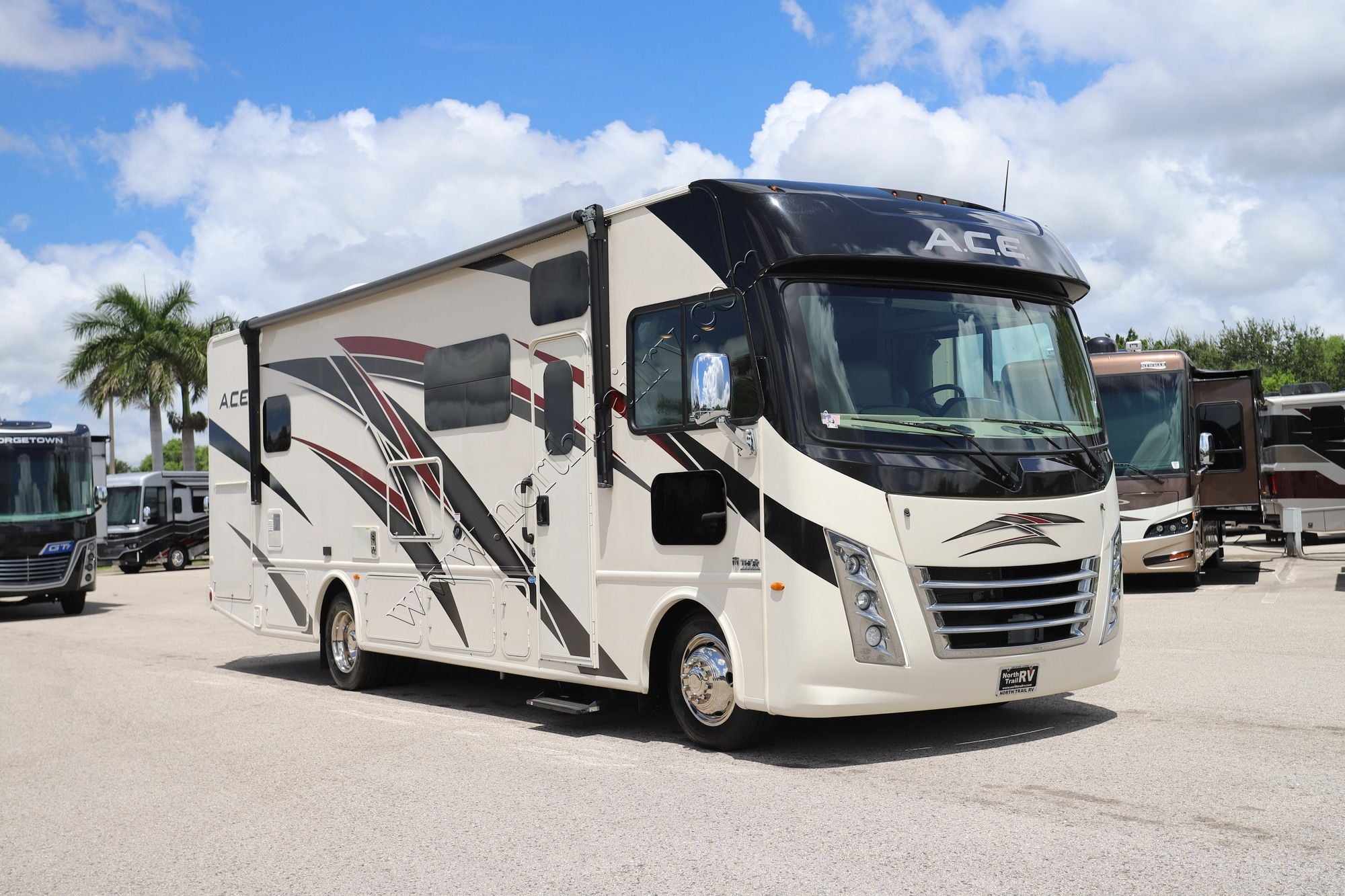 Used 2022 Thor Ace 30.3 Class A  For Sale