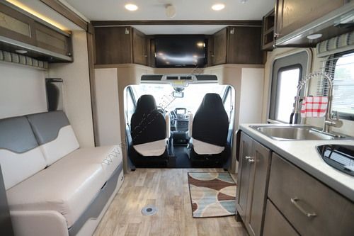 2017 Winnebago Fuse 23A