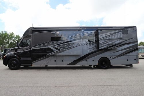 2026 Renegade Rv Explorer 40ERB
