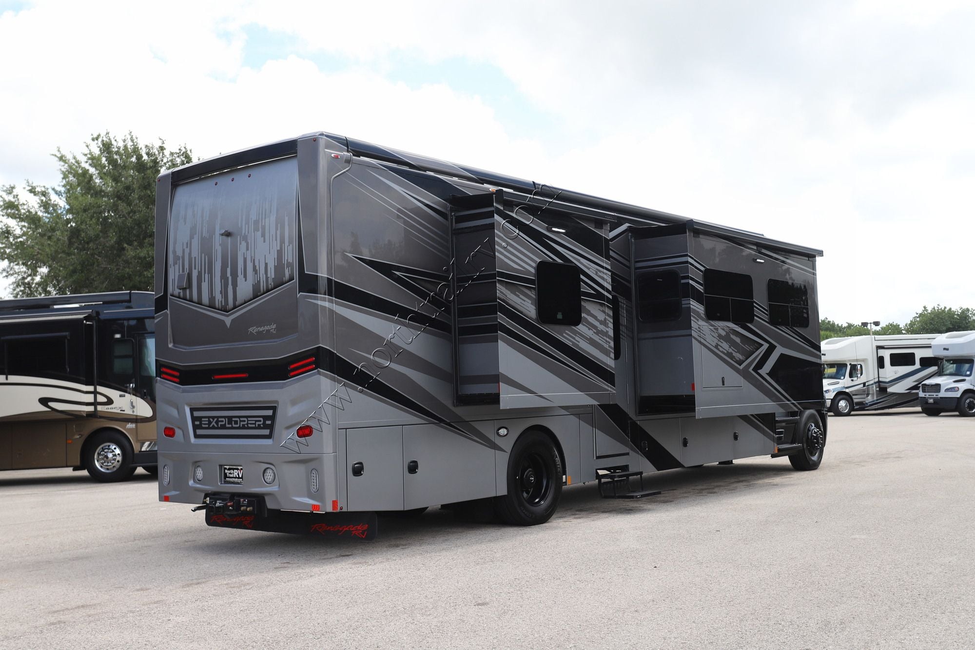 Used 2026 Renegade Rv Explorer 40ERB Super C  For Sale