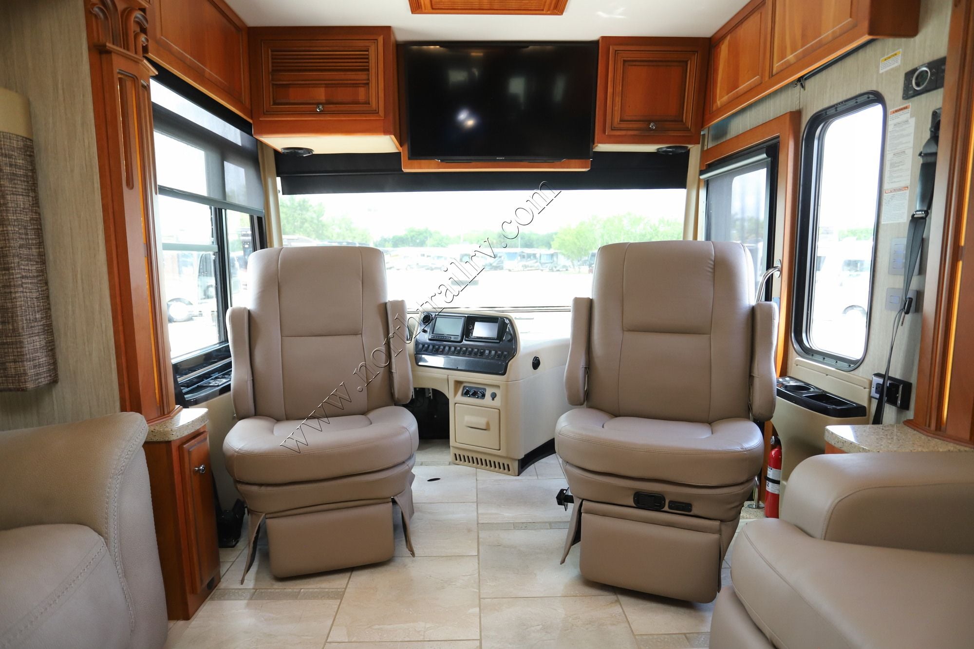 Used 2017 Newmar Dutch Star 4018 Class A  For Sale