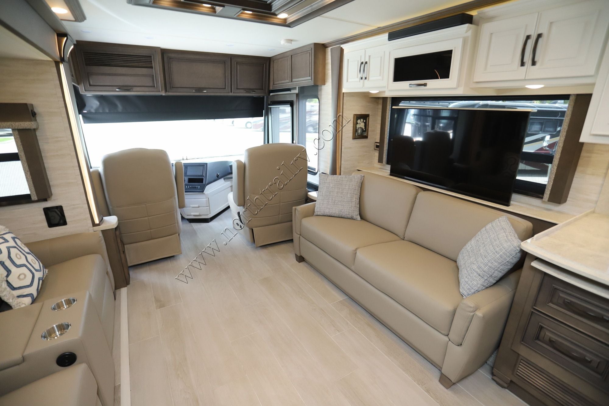 Used 2025 Newmar Dutch Star 4369 Class A  For Sale