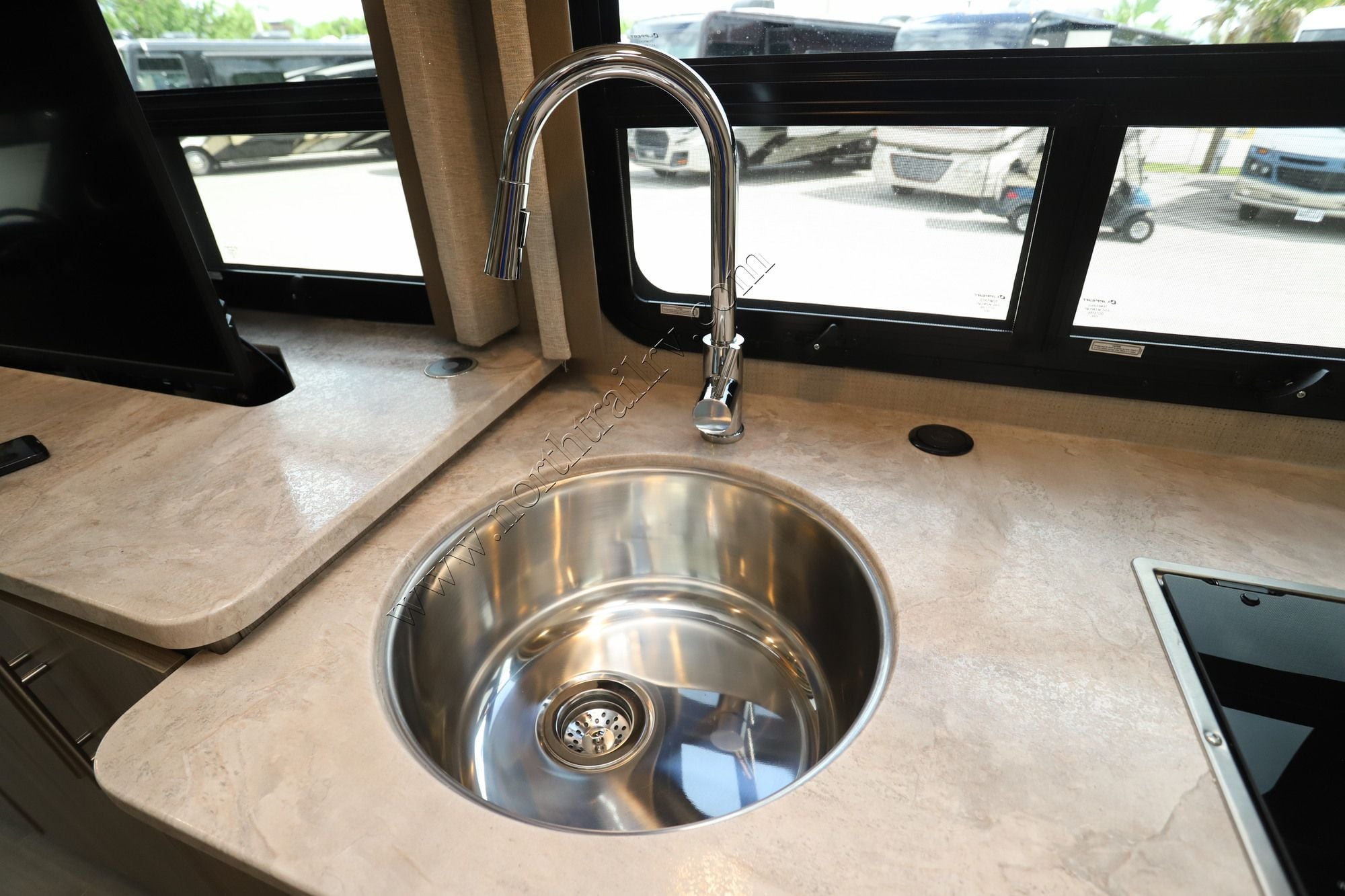 Used 2023 Thor Gemini 23TE Class C  For Sale