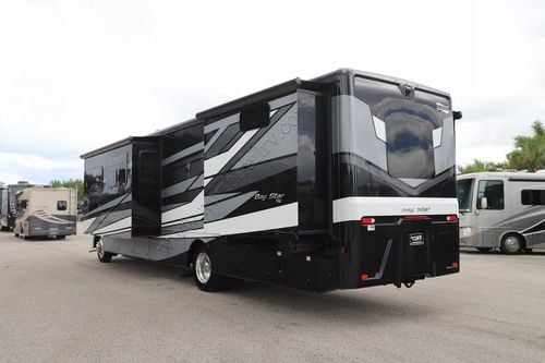 2027 Newmar Bay Star 3811