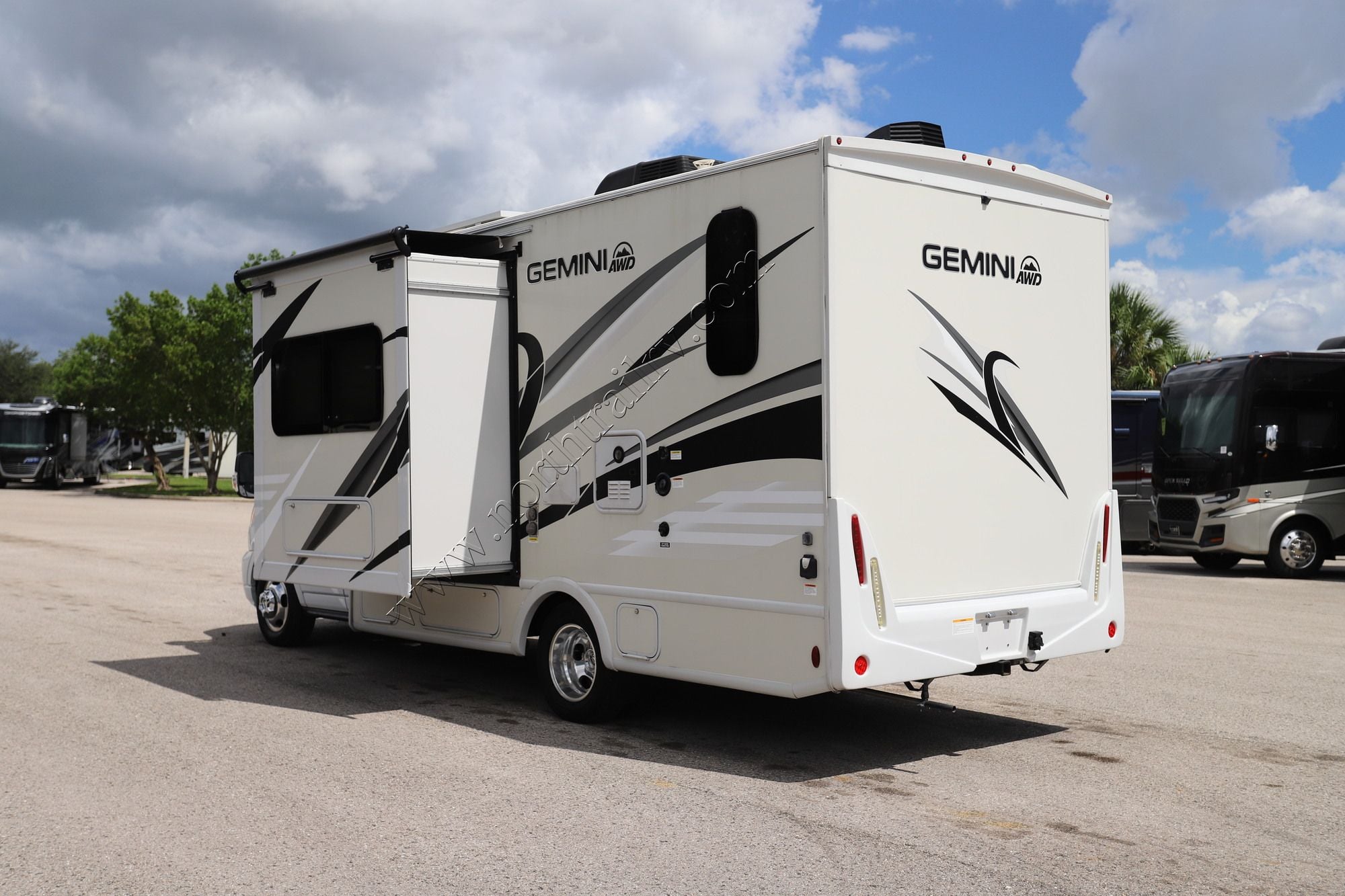 Used 2023 Thor Gemini 23TE Class C  For Sale