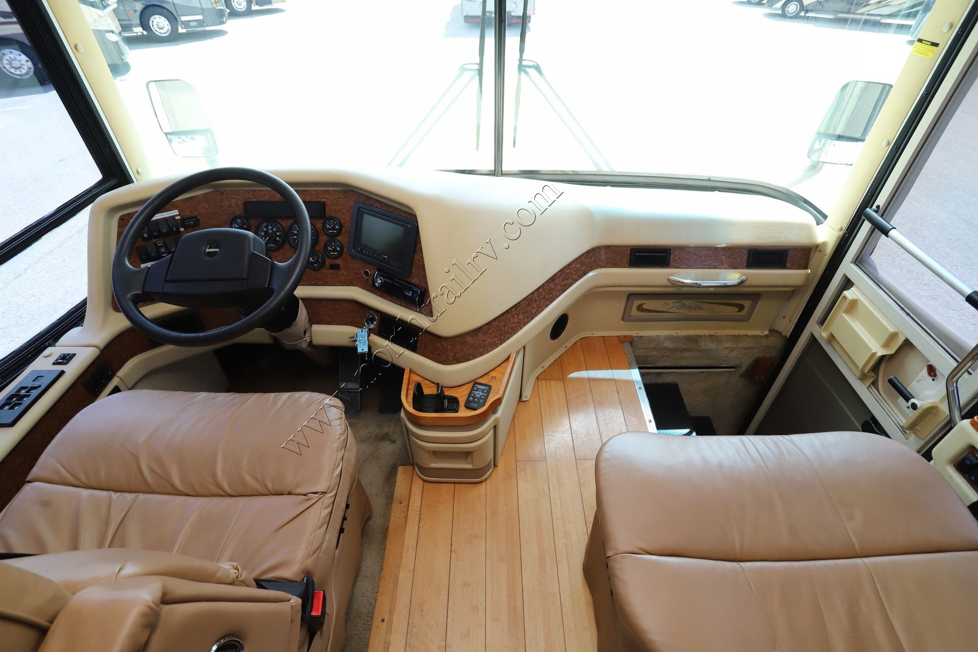 Used 2003 Damon Escaper 3979 Class A  For Sale