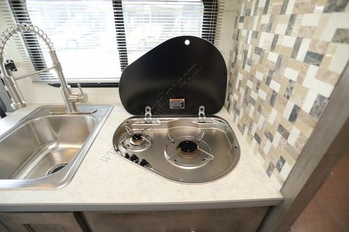 2017 Winnebago Fuse 23A