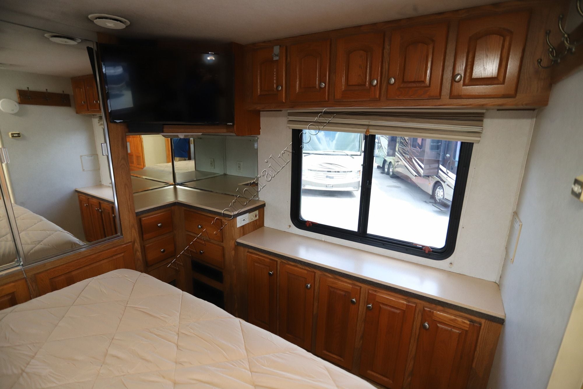 Used 2003 Damon Escaper 3979 Class A  For Sale