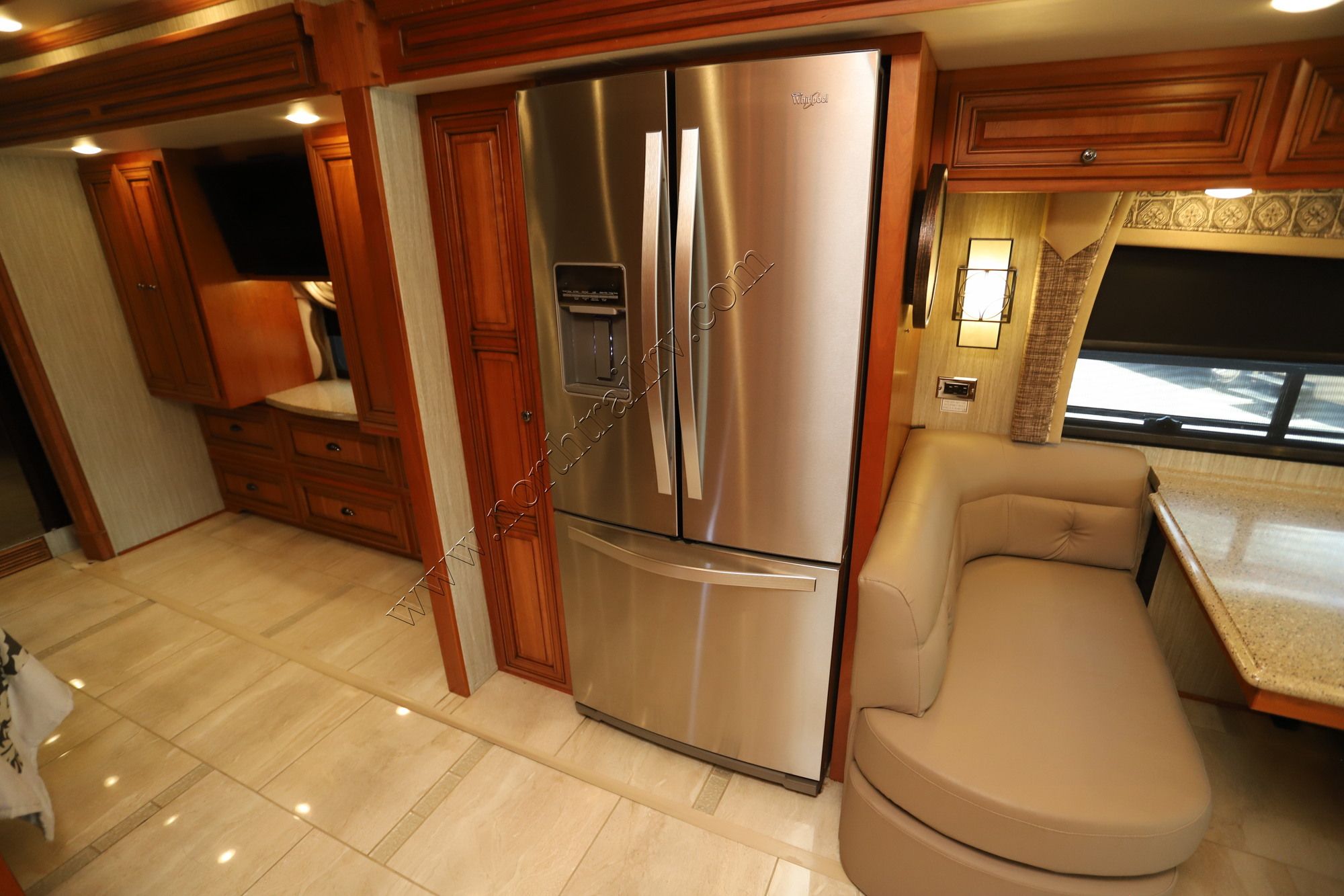 Used 2017 Newmar Dutch Star 4018 Class A  For Sale
