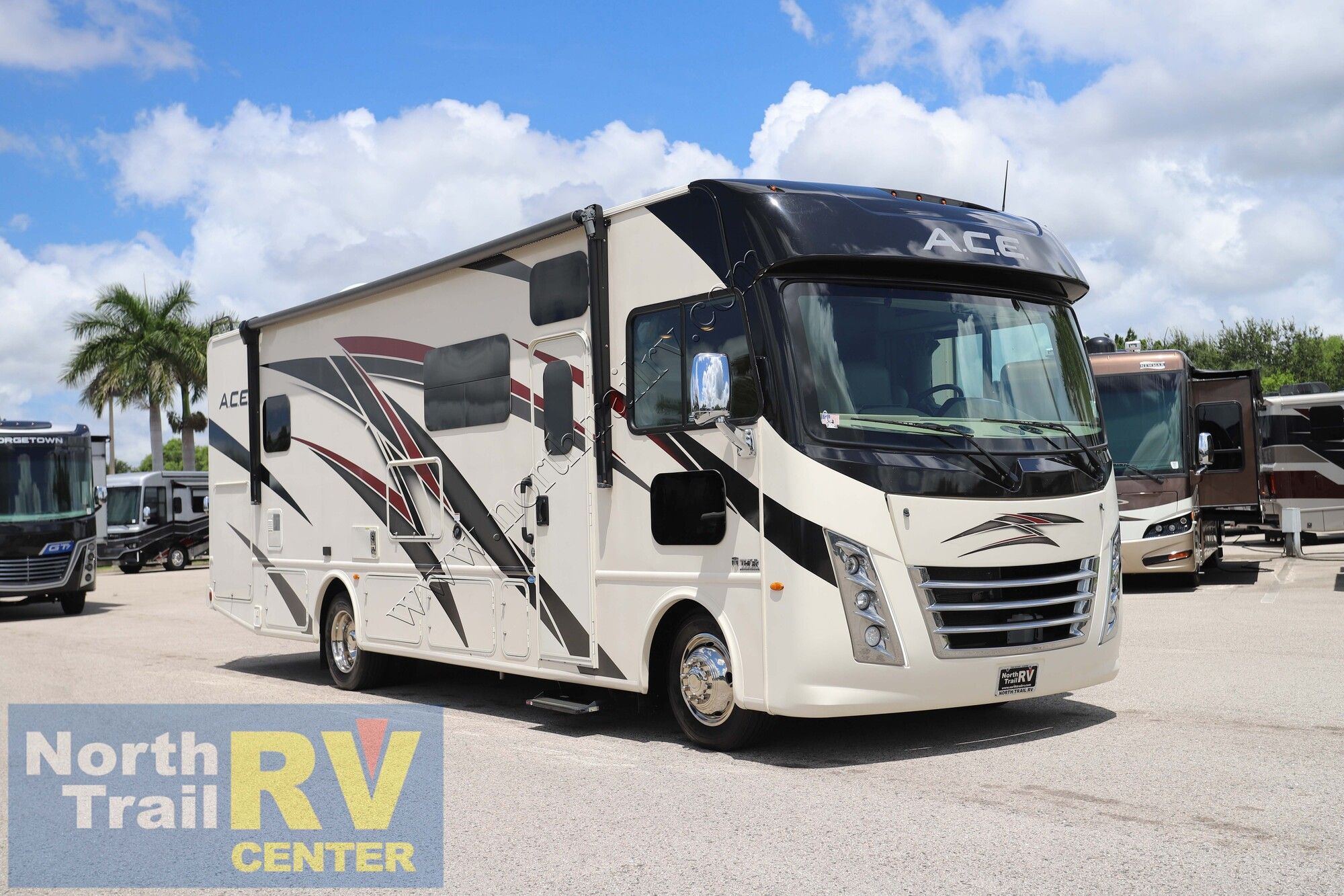 Used 2022 Thor Ace 30.3 Class A  For Sale