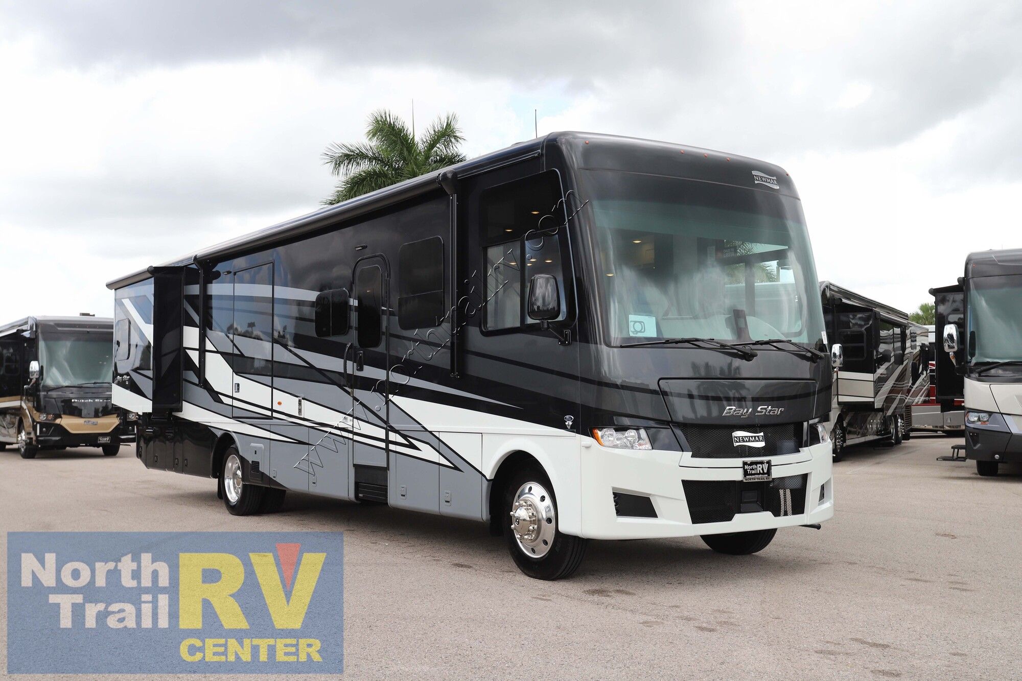 New 2027 Newmar Bay Star 3811 Class A  For Sale