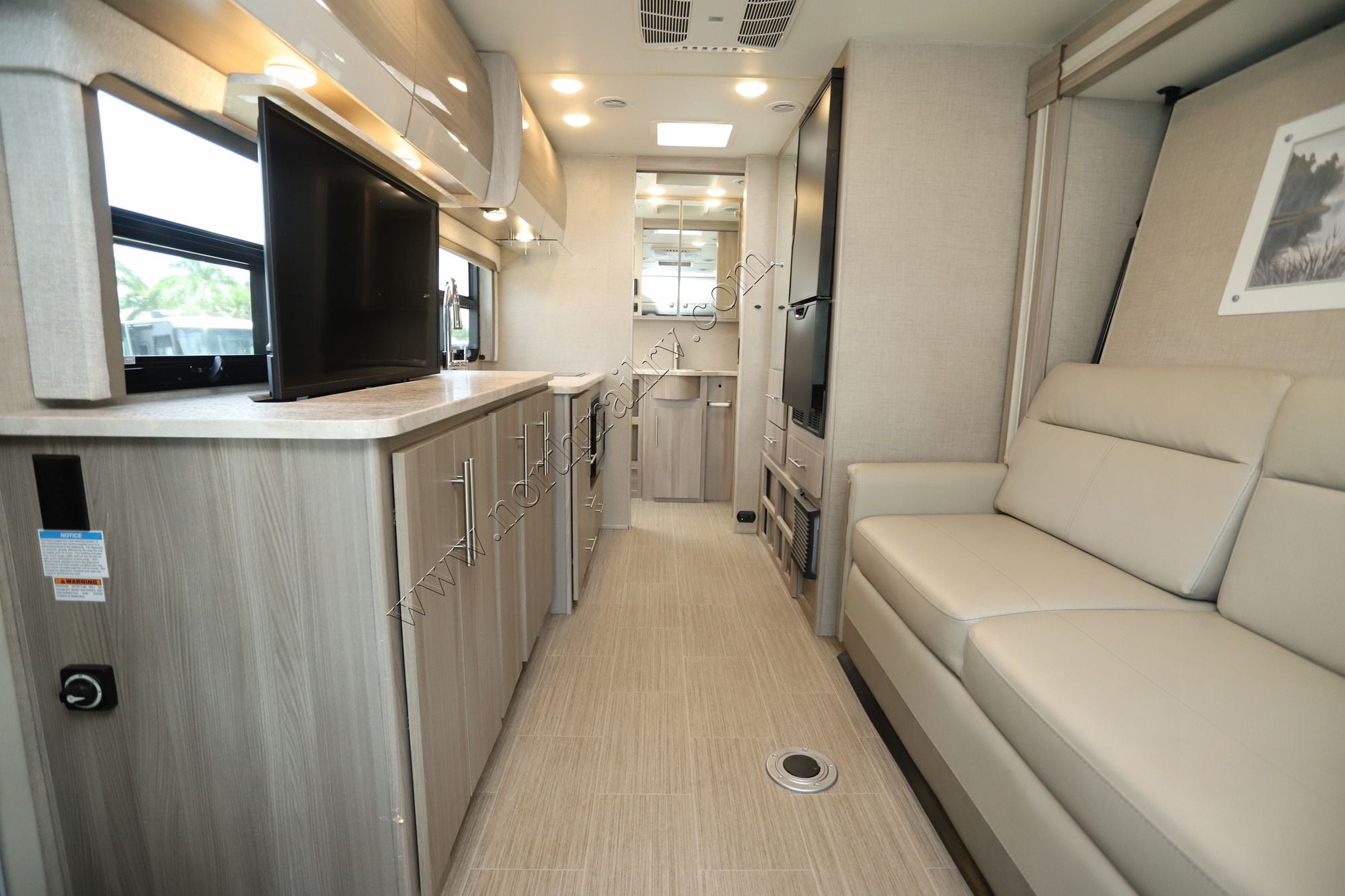Used 2023 Thor Gemini 23TE Class C  For Sale