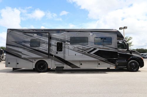 2026 Renegade Rv Explorer 40ERB