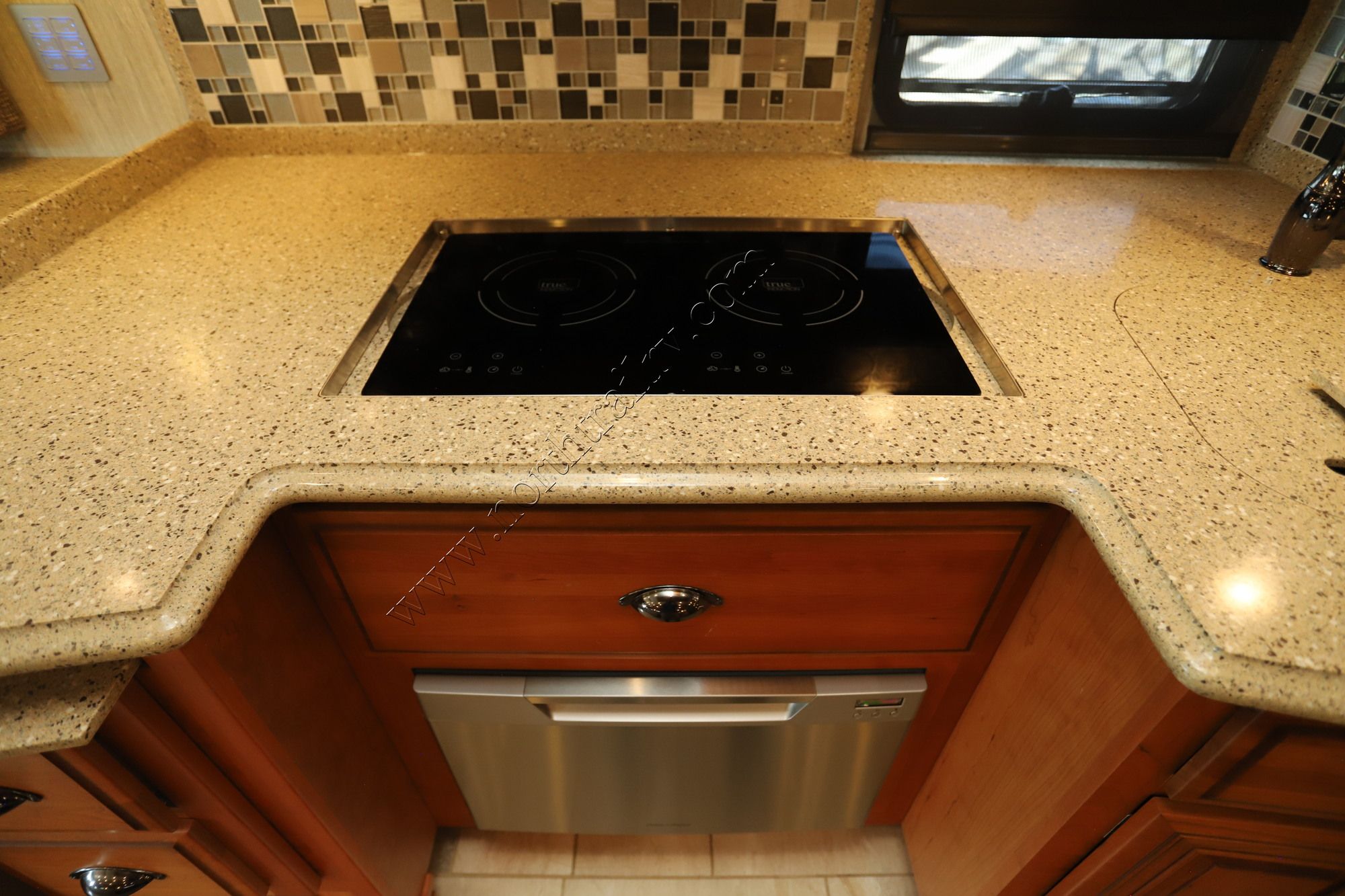 Used 2017 Newmar Dutch Star 4018 Class A  For Sale