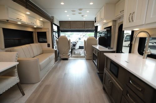 2027 Newmar Bay Star 3811