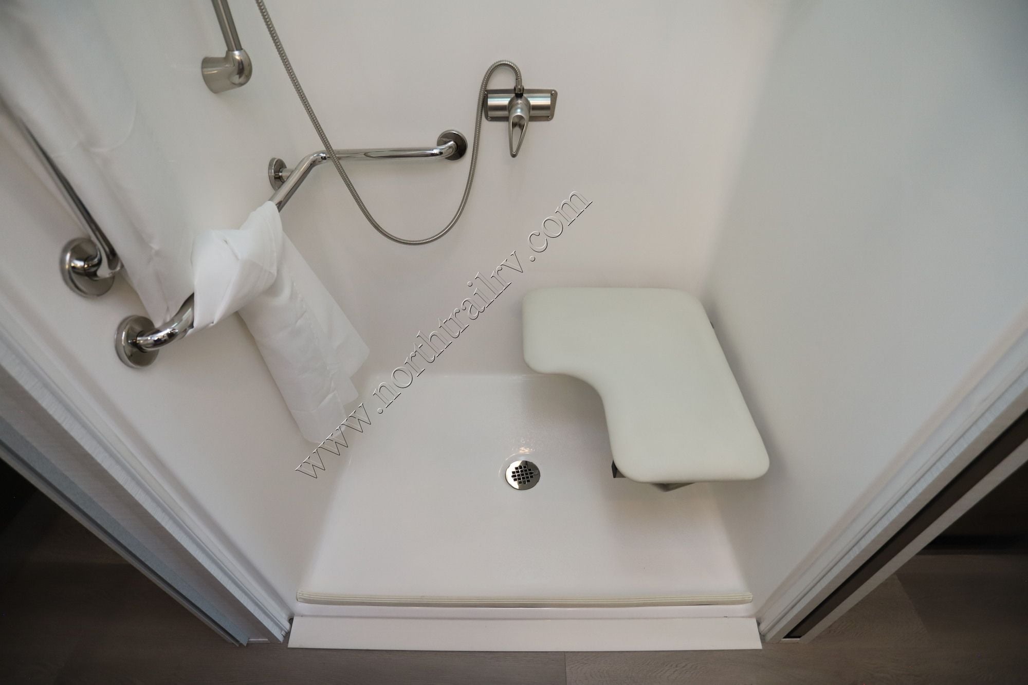 New 2027 Newmar Bay Star 3811 Class A  For Sale