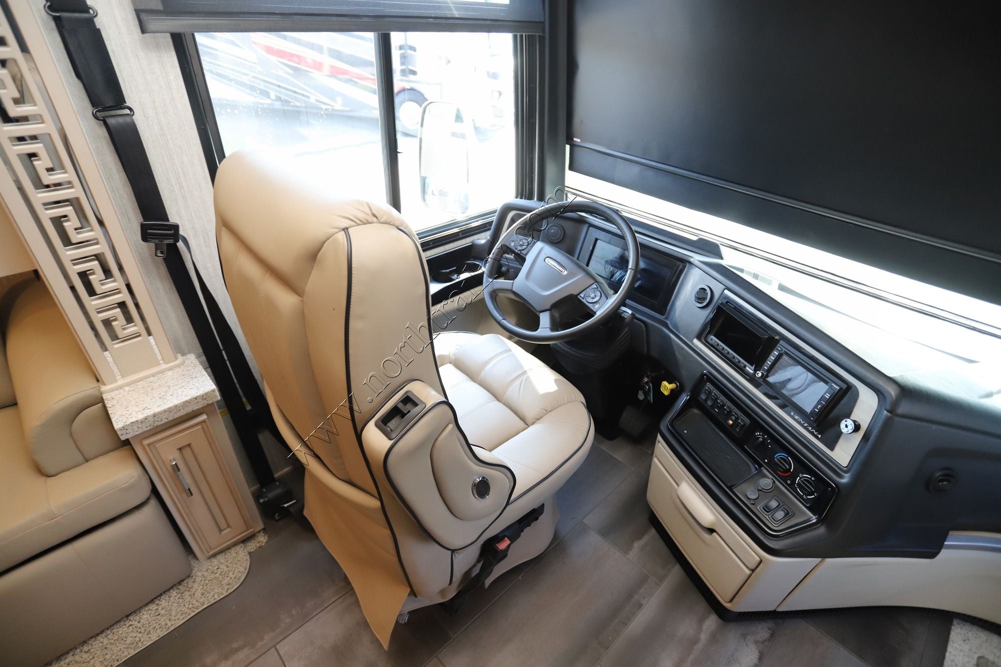 Used 2020 Newmar Ventana 4037 Class A  For Sale