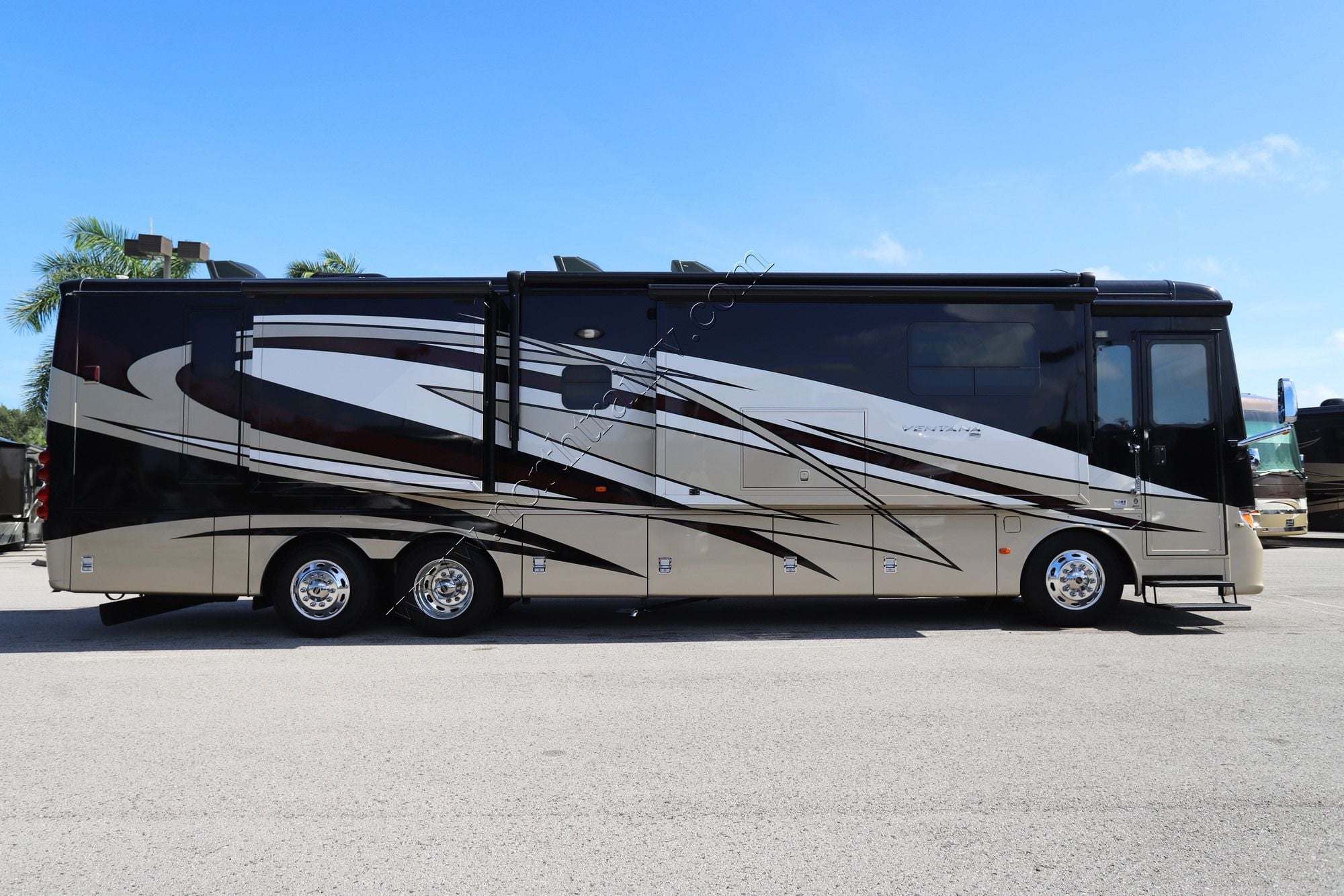 Used 2017 Newmar Ventana 4037 Class A  For Sale