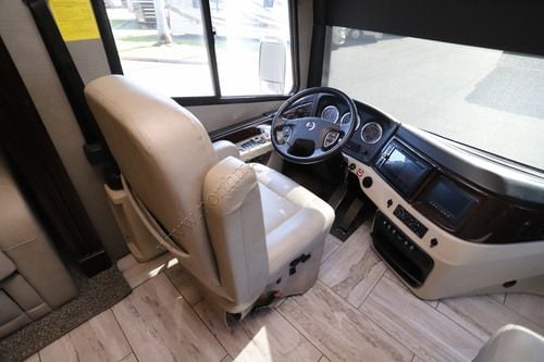 2018 Fleetwood Discovery Lxe 44H