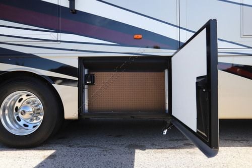 2017 Newmar Ventana 4037