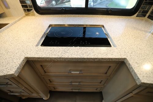 2020 Newmar Ventana 4037
