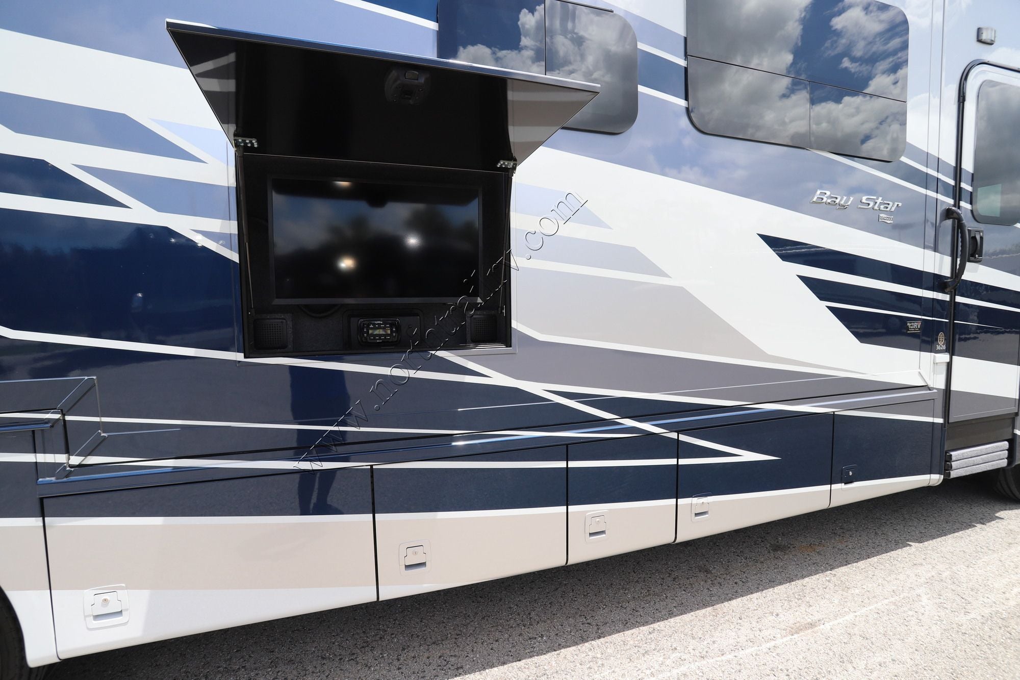Used 2026 Newmar Bay Star 3626 Class A  For Sale