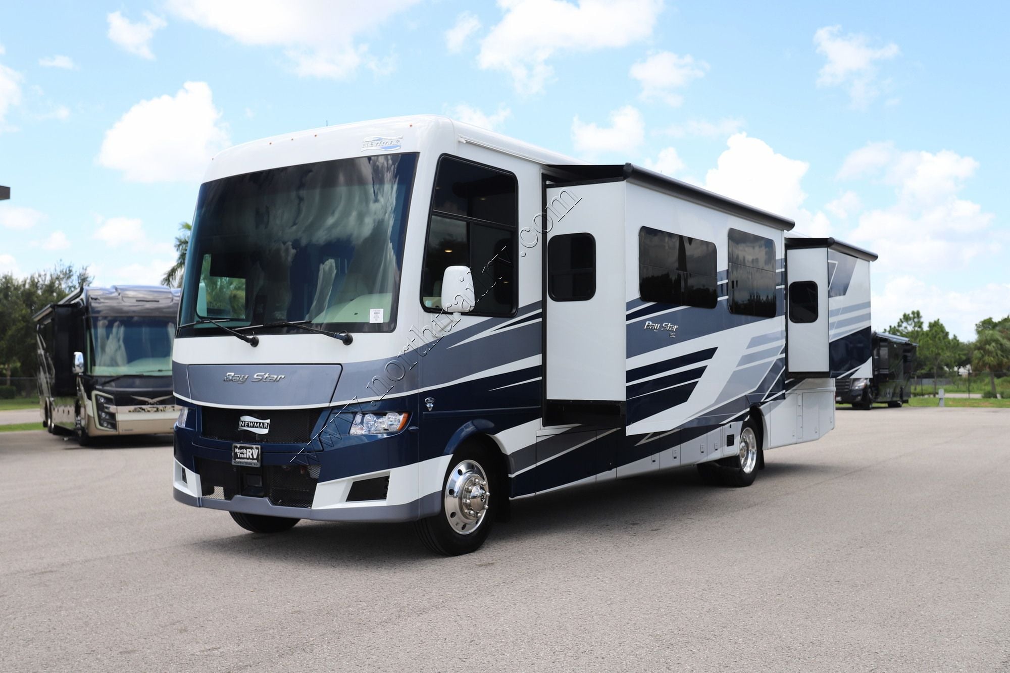 Used 2026 Newmar Bay Star 3626 Class A  For Sale