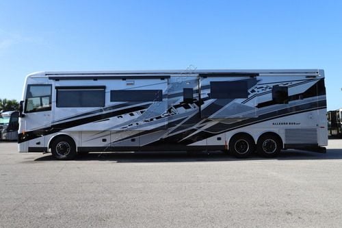 2027 Tiffin Motor Homes Allegro Bus 45OPP