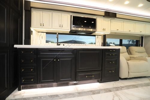 2027 Tiffin Motor Homes Allegro Bus 45OPP