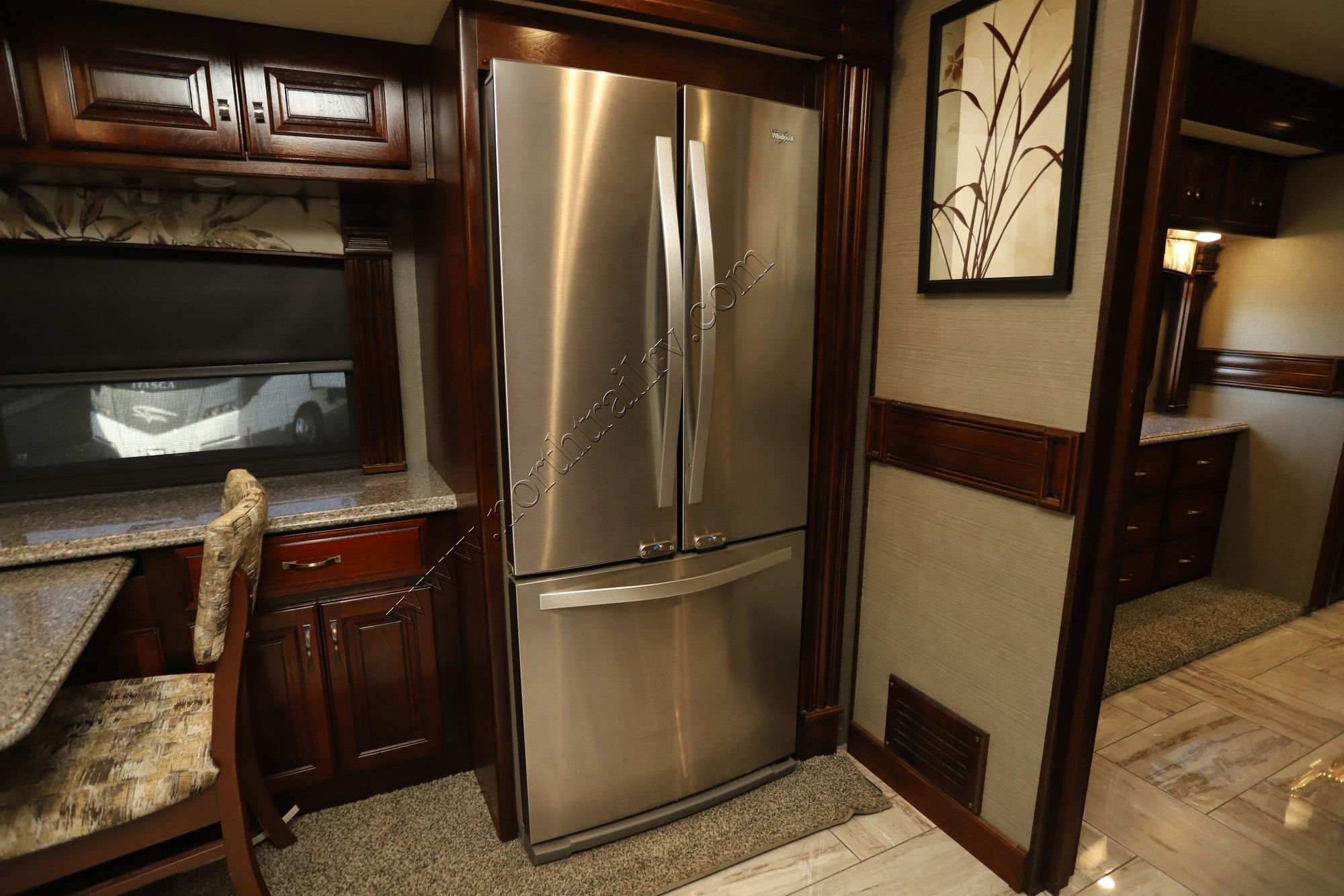 Used 2018 Fleetwood Discovery Lxe 44H Class A  For Sale