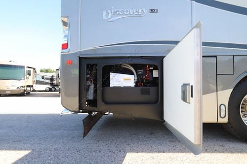 2018 Fleetwood Discovery Lxe 44H