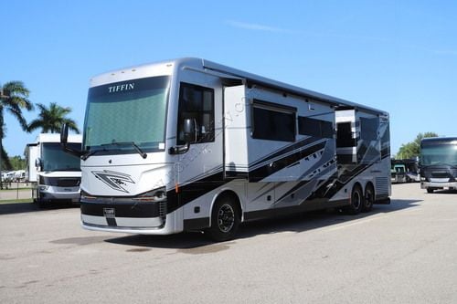 2027 Tiffin Motor Homes Allegro Bus 45OPP
