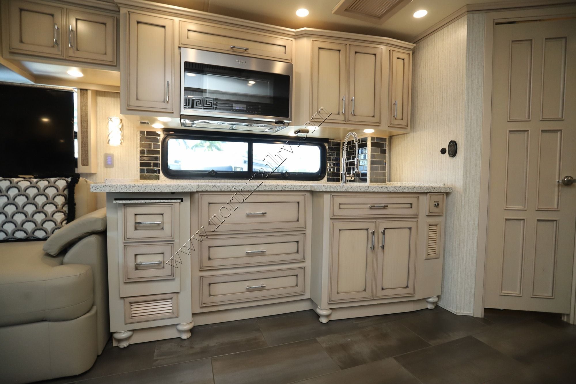 Used 2020 Newmar Ventana 4037 Class A  For Sale