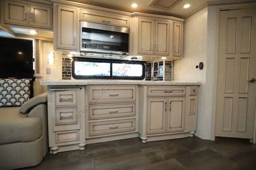 2020 Newmar Ventana 4037