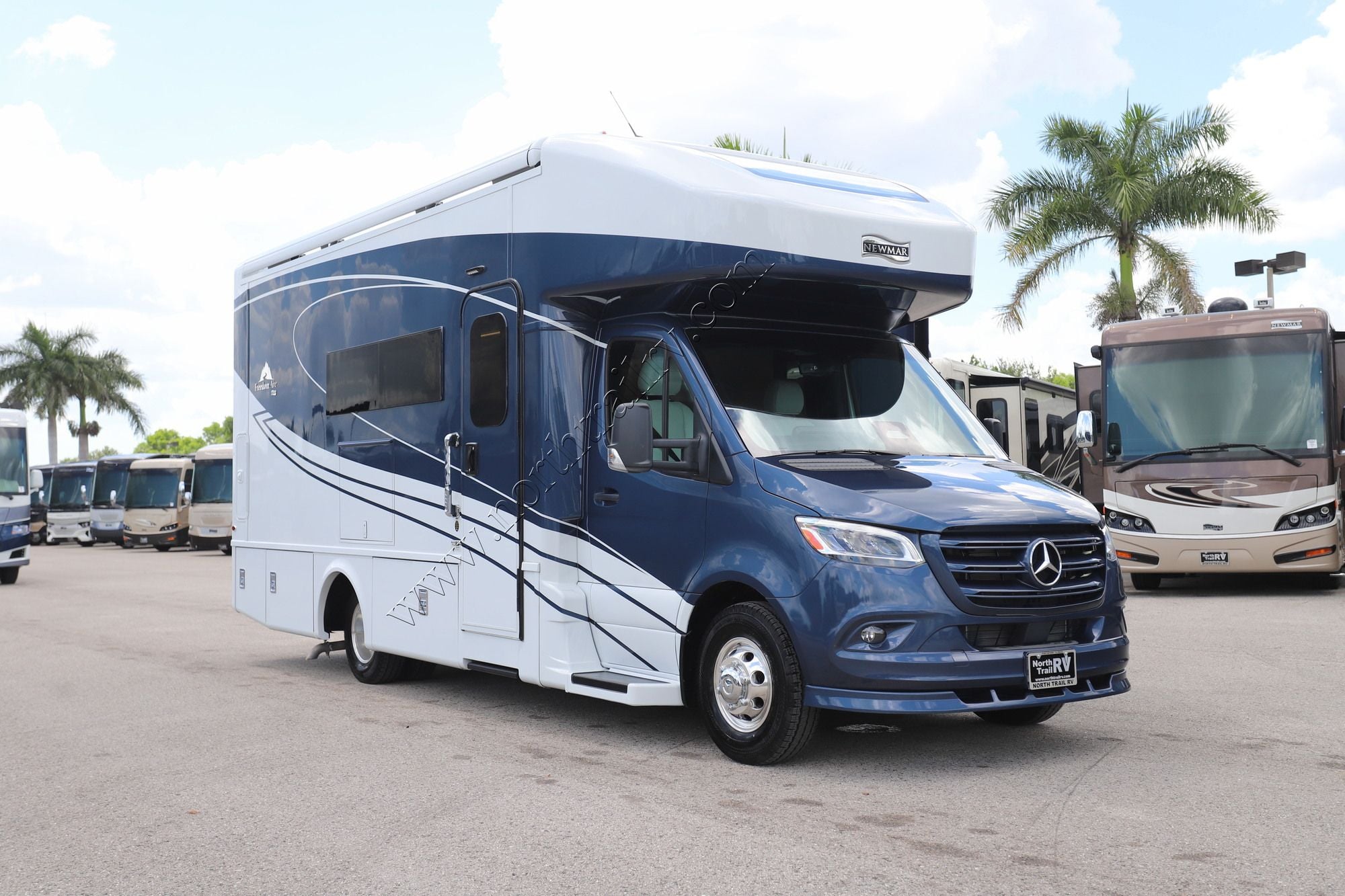 New 2027 Newmar Freedom Aire 2515 Class C  For Sale
