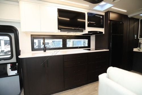 2027 Newmar Freedom Aire 2515