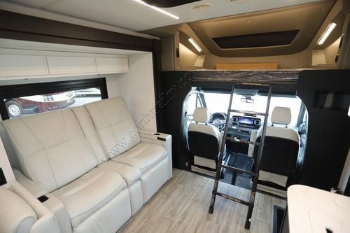 2027 Newmar Freedom Aire 2515