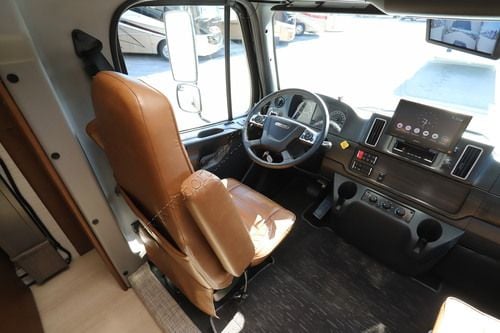 2027 Dynamax Europa 32KDFR