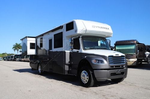 2027 Dynamax Europa 32KDFR