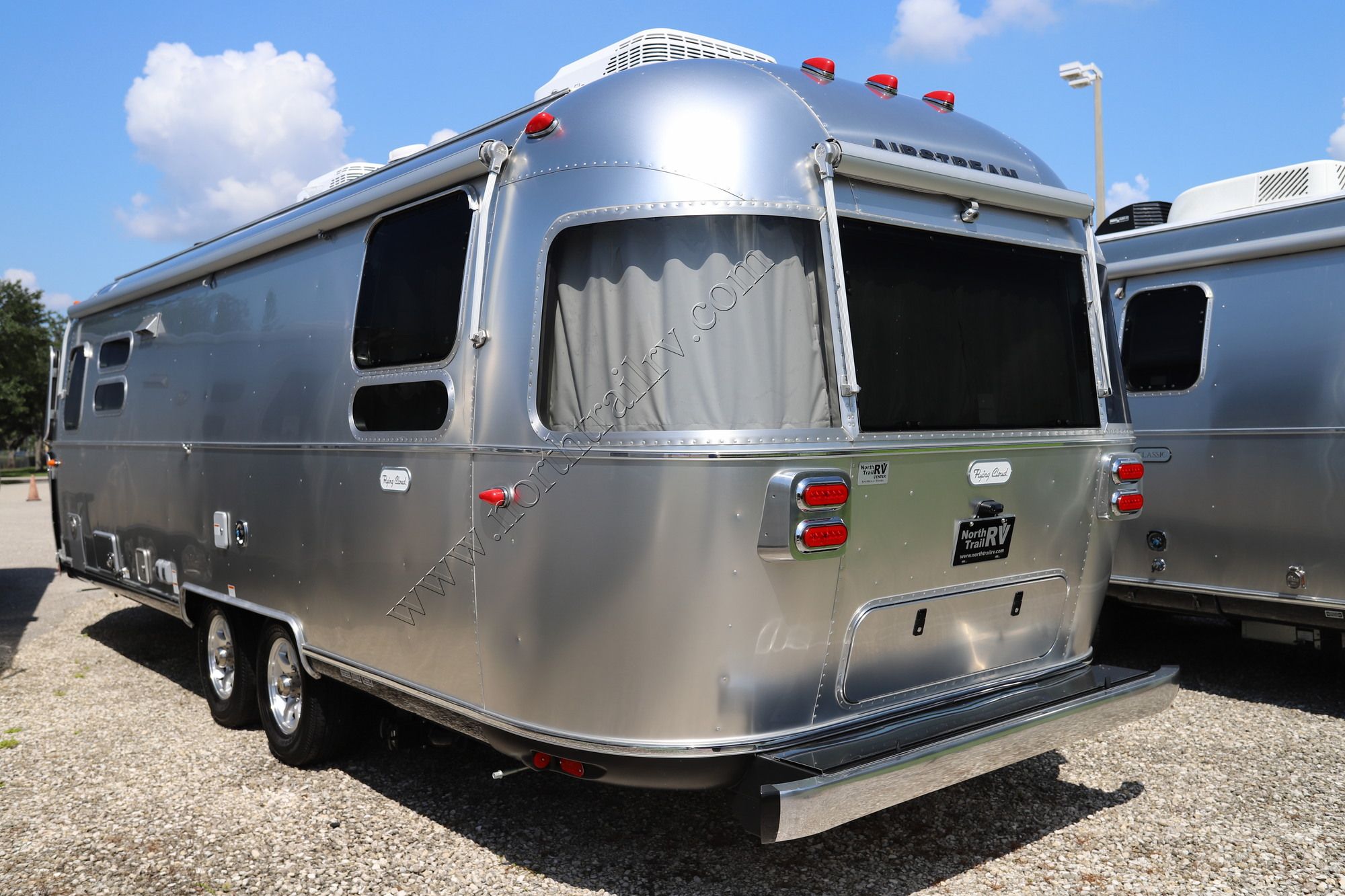 New 2027 Airstream Flying Cloud 28RB Travel Trailer  For Sale