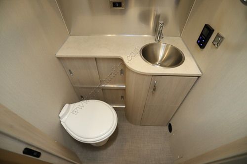 2025 Airstream Globetrotter 27FB