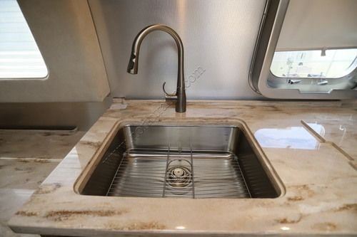 2018 Airstream Classic 33FB Travel Trailer